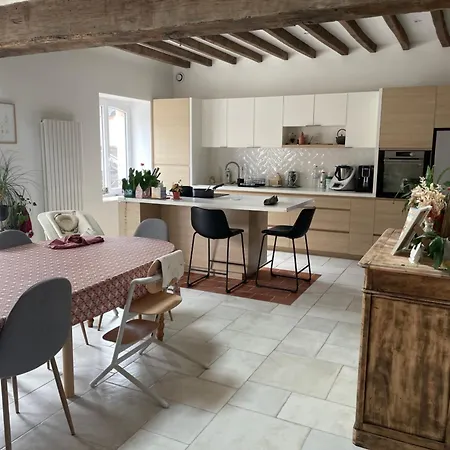 Dom wakacyjny House For 24 Of Le Mans Fillé